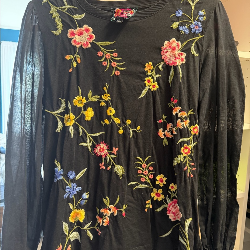 Johnny Was Sophie Mixed Media Tee Cotton Floral Embroidered Shirt